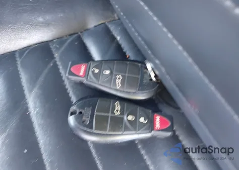 2009 Dodge Challenger R/T из США, поврежденный, VIN 2B3LJ54T19H588061